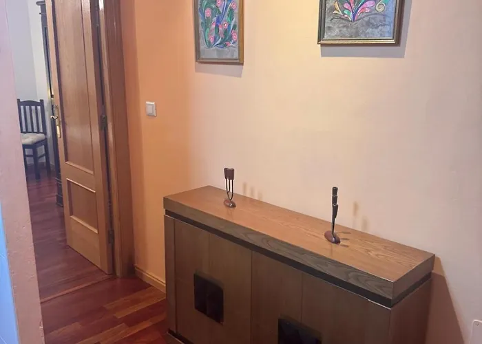 Del Lavaderu Iii Apartment *